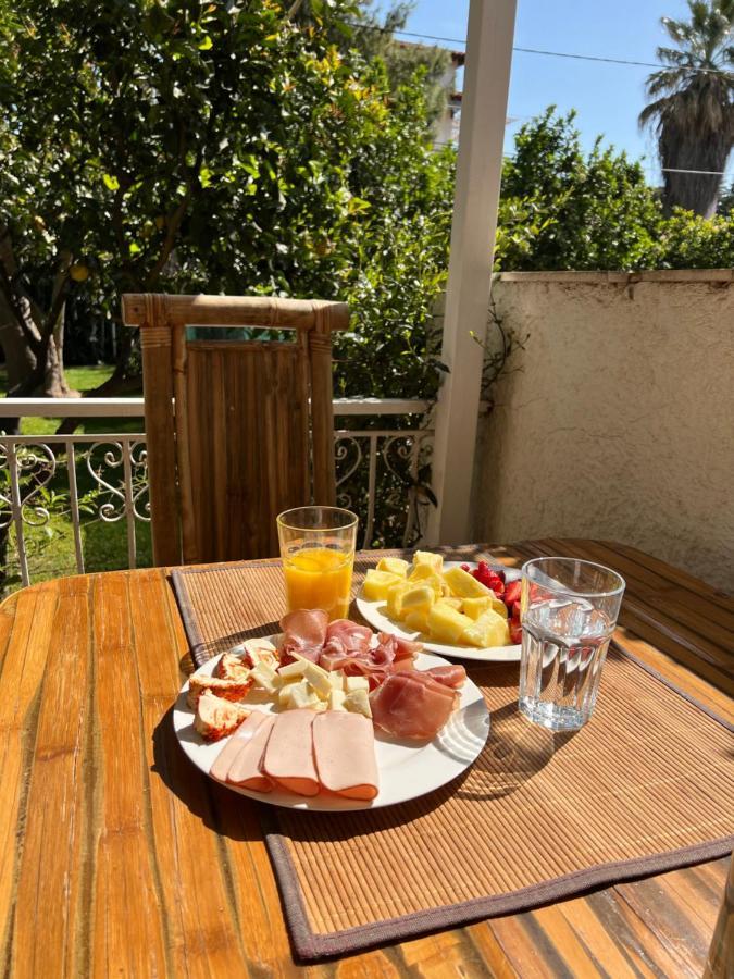 Koko'S Summer House Nea Makri Exterior photo